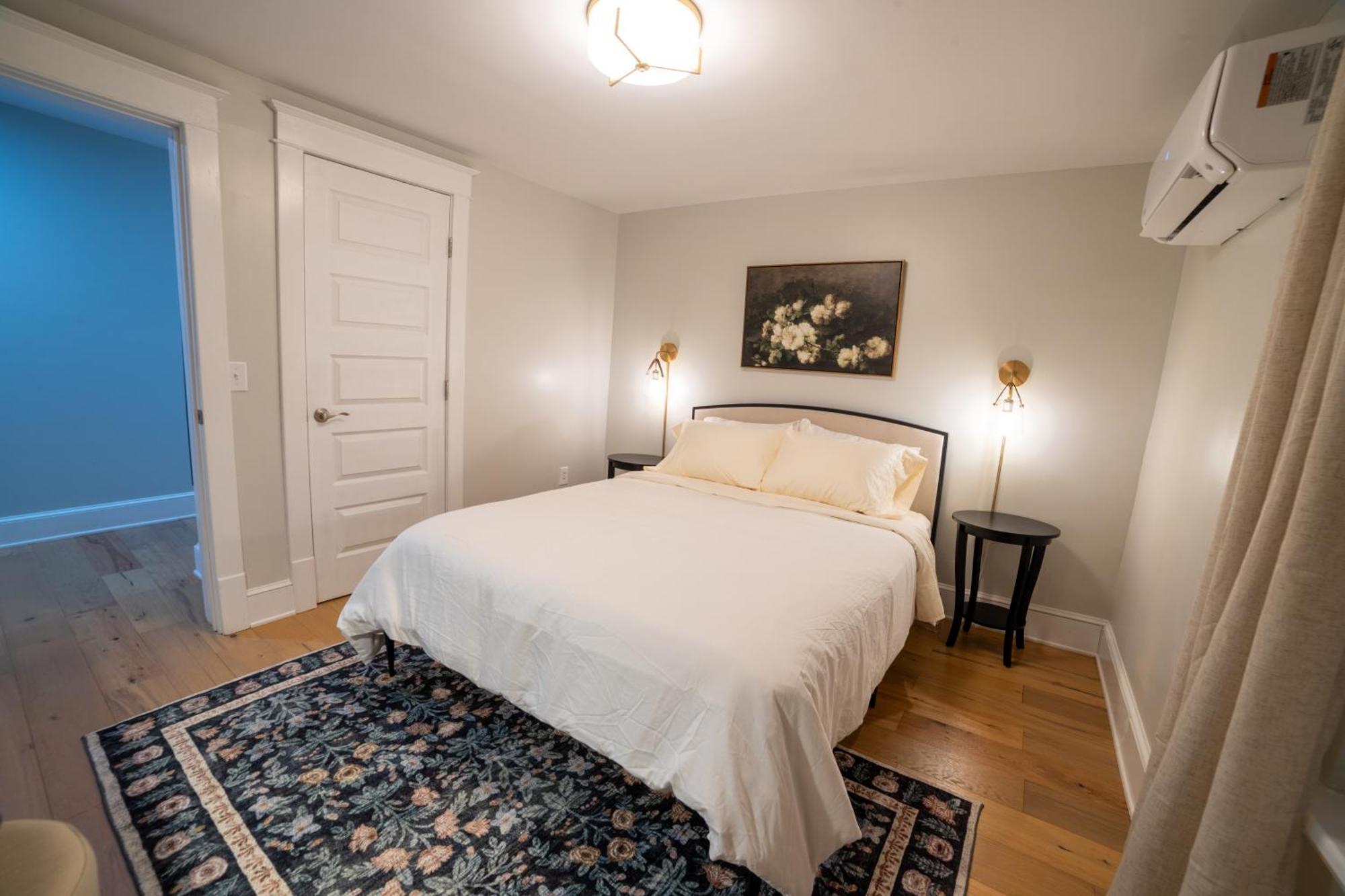 Prime Location On Main Street Apartment